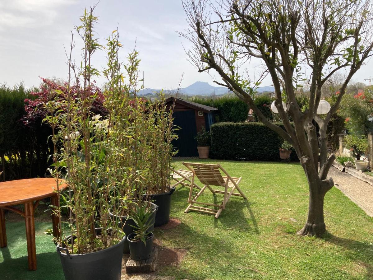 Maison KAPACO à Hendaye plage, 5 pièces, 7 personnes, jardin, piscine, tennis Extérieur photo